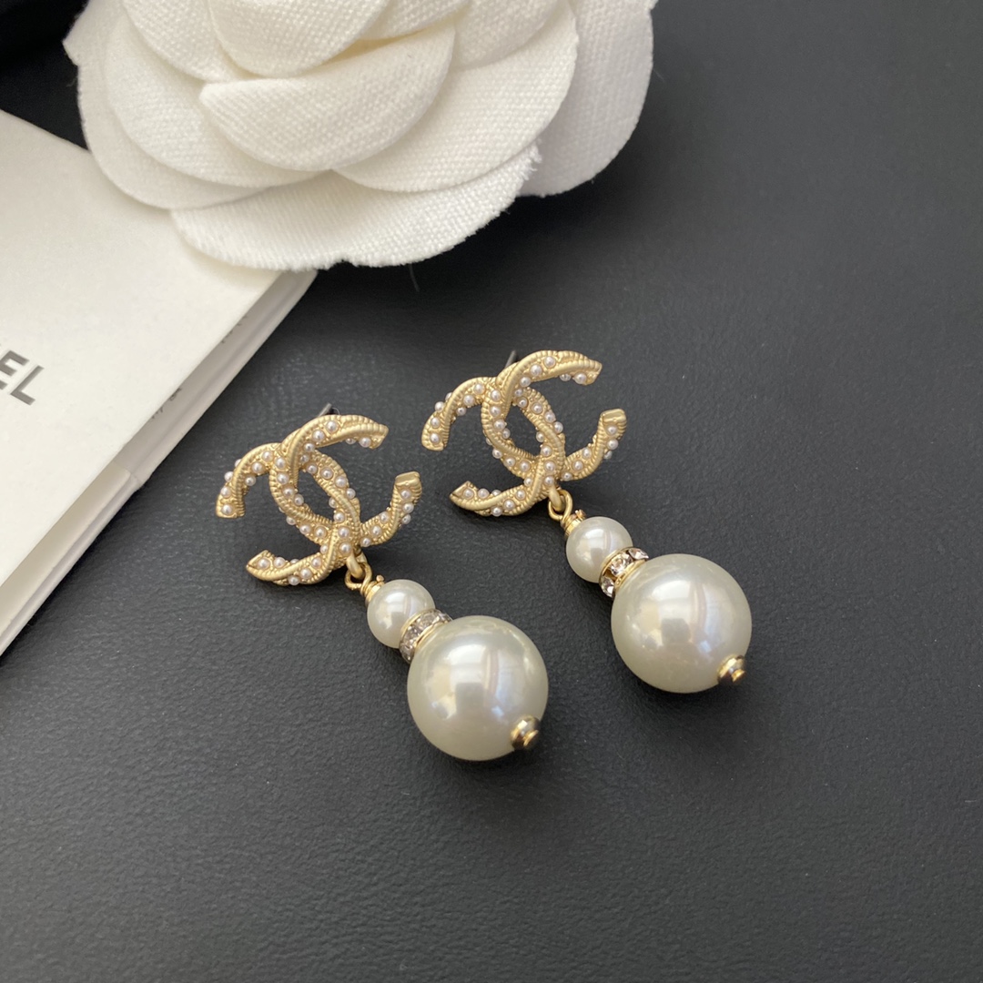 A615 chanel earring 104692