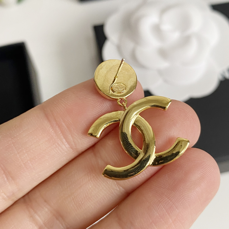 A408 Chanel earring 104717