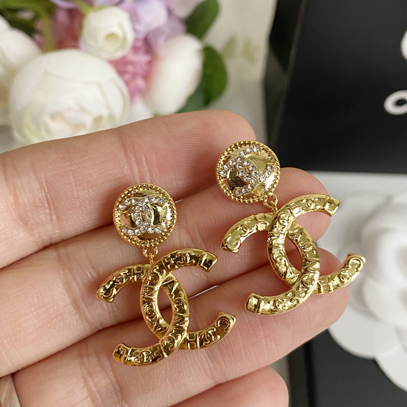 A408 Chanel earring 104717