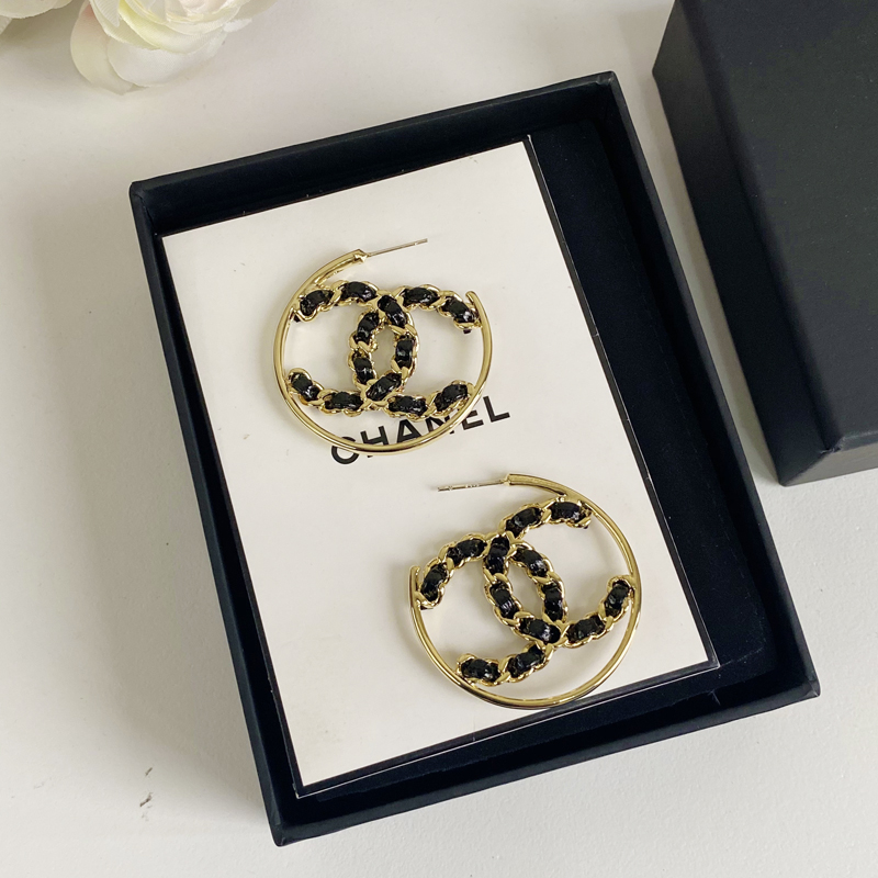 A130  Chanel earring 104738