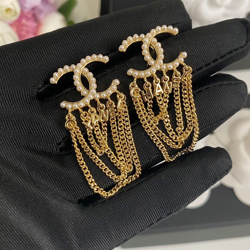 A315 Chanel earring 104739
