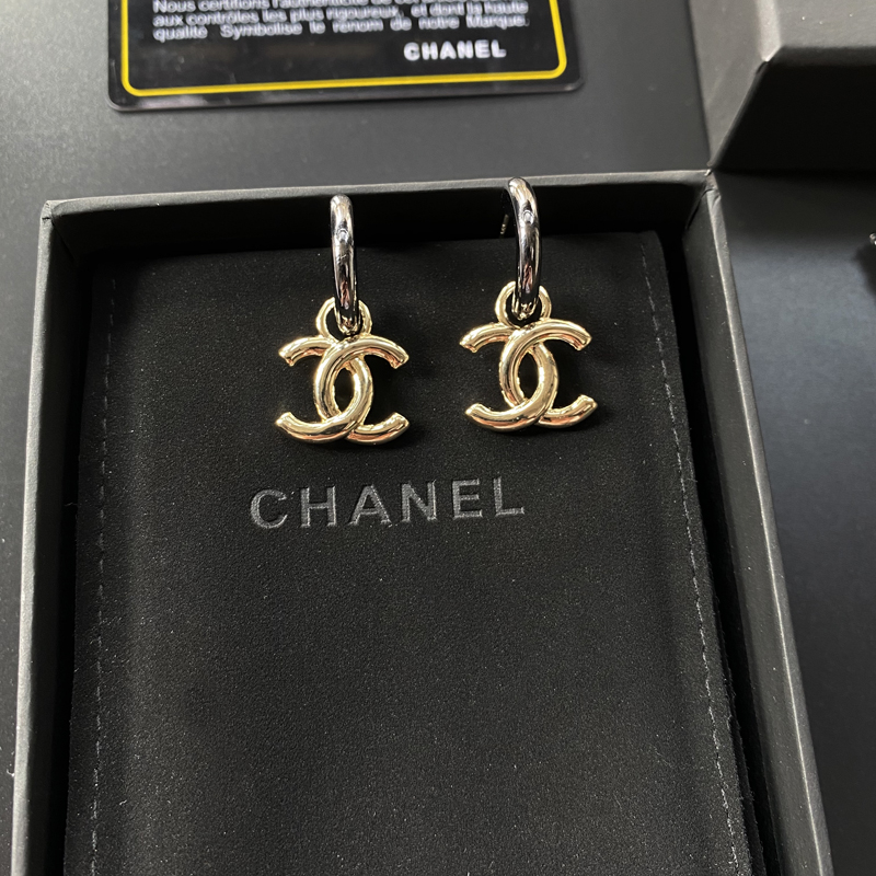 A233 Chanel earring 104192