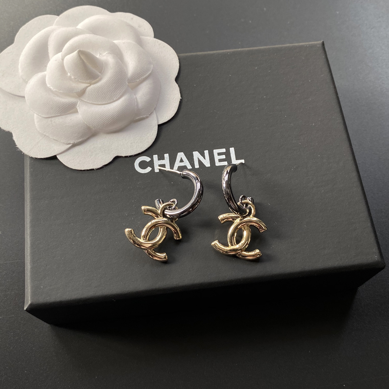A233 Chanel earring 104192