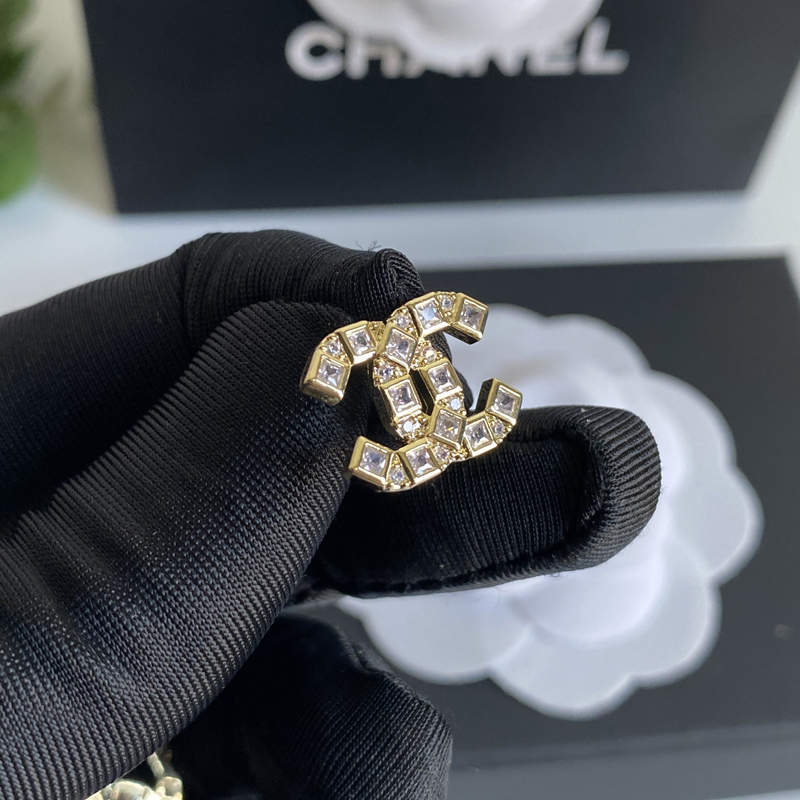 A227 Chanel earring 104759
