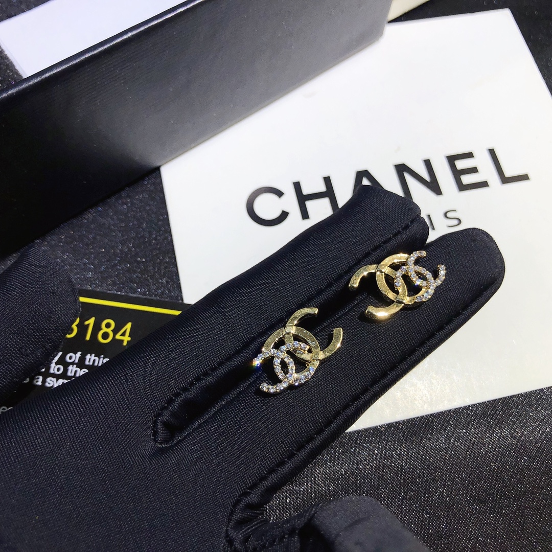 A480  chanel earring 104961