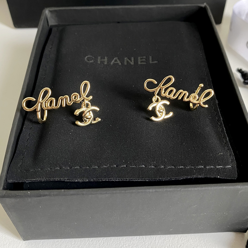 A544 Chanel earring earclip 107965