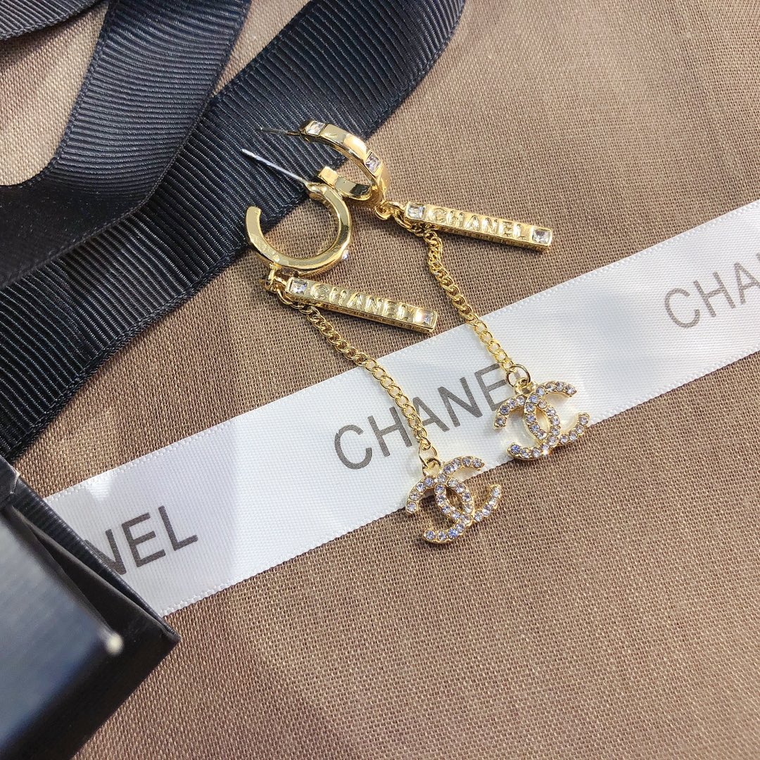 A539    Chanel earring 105364