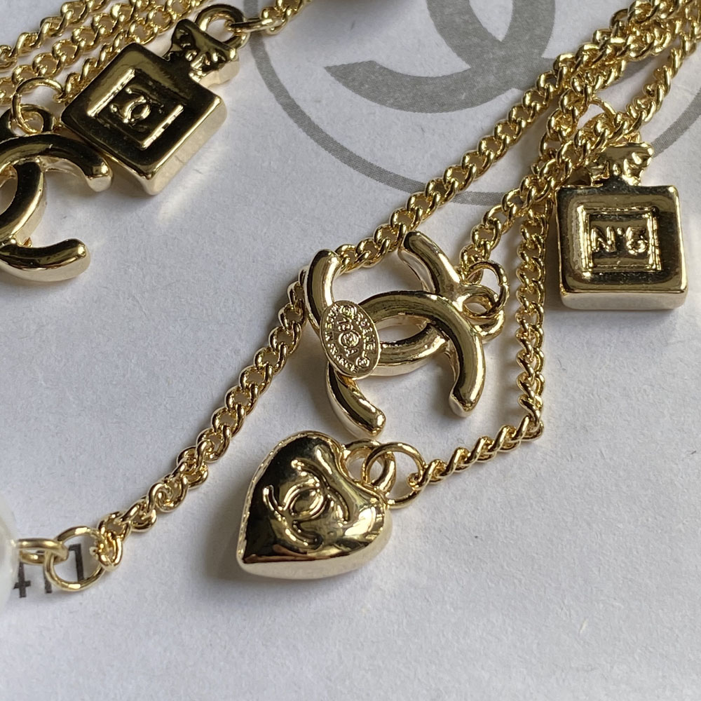 A191 chanel earring 103496