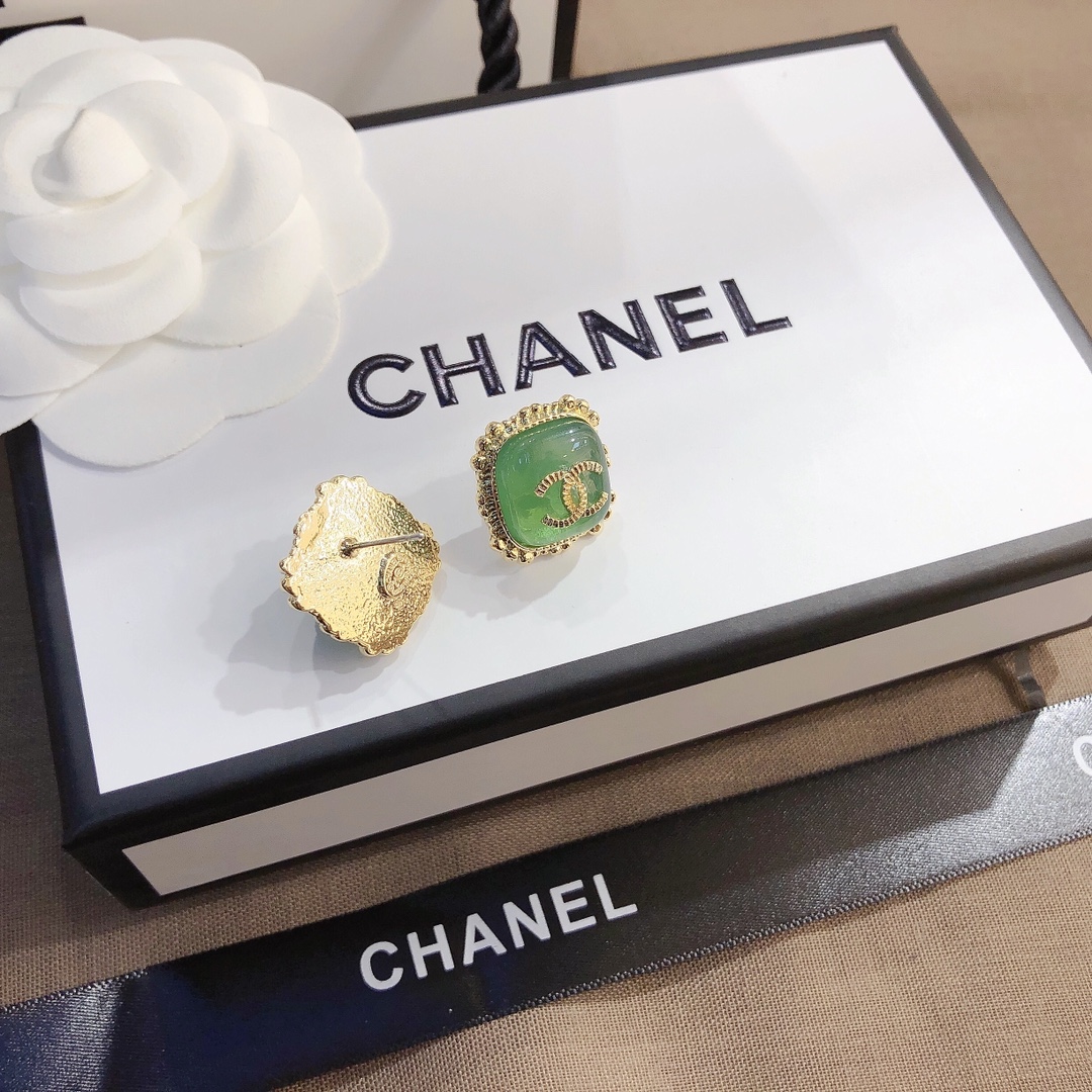 Chanel earring 105609