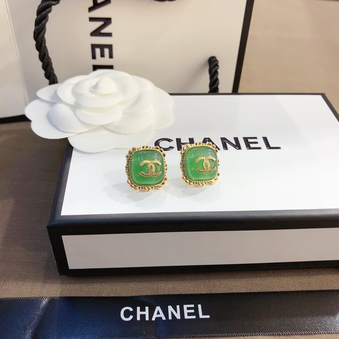 Chanel earring 105609