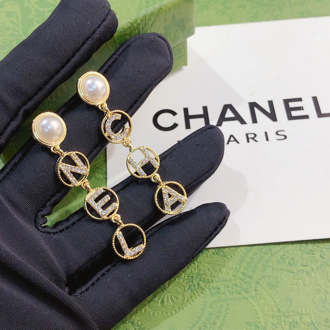 chanel earring 105747