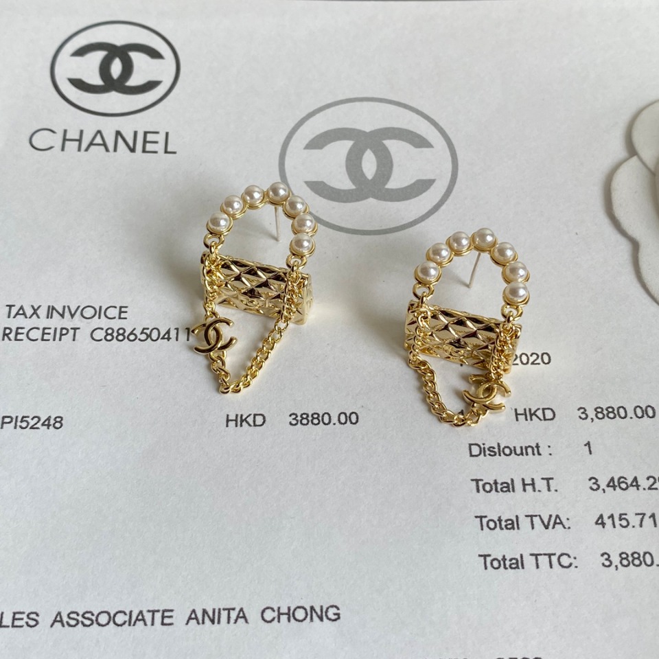 A145 Chanel earring 105857