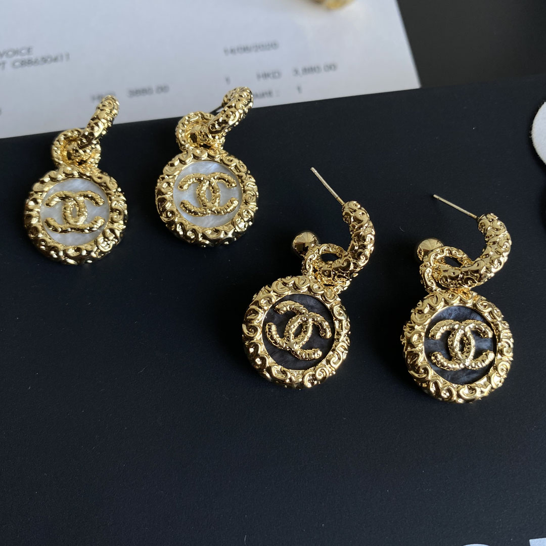 A668 Chanel earring 105984