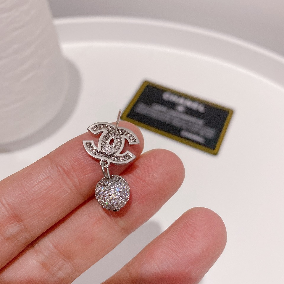 A417  Chanel earring 106104