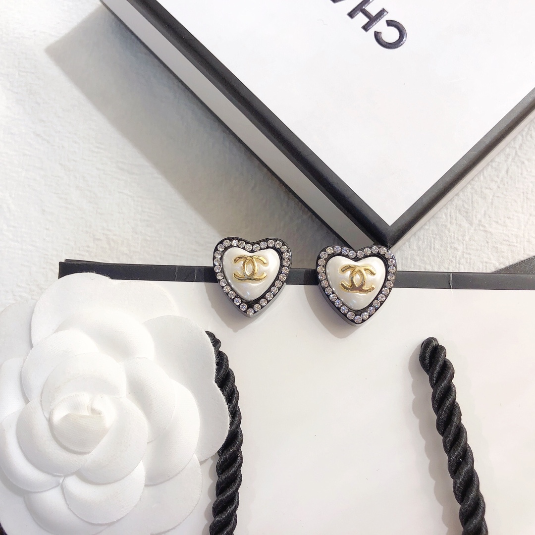 A577   Chanel earring 106253