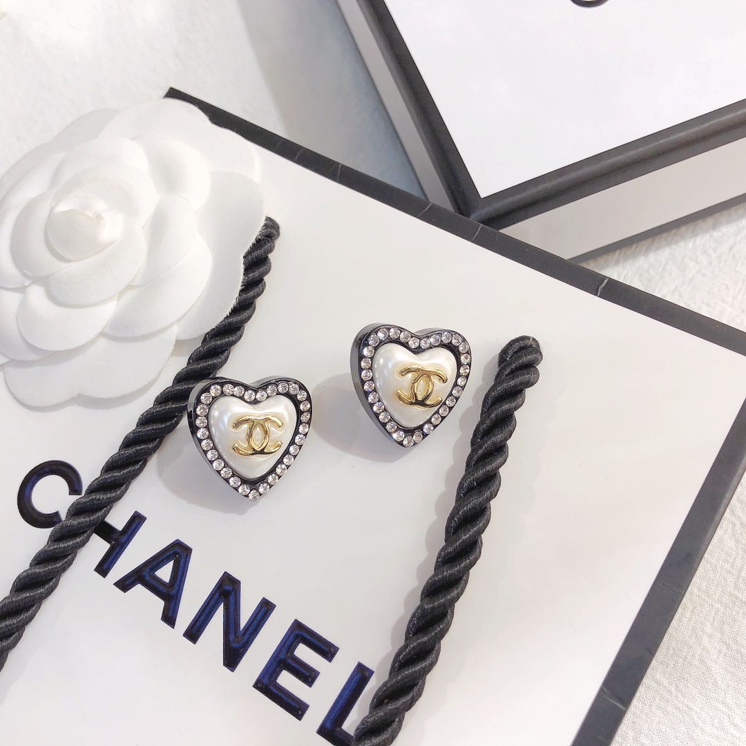 A577   Chanel earring 106253