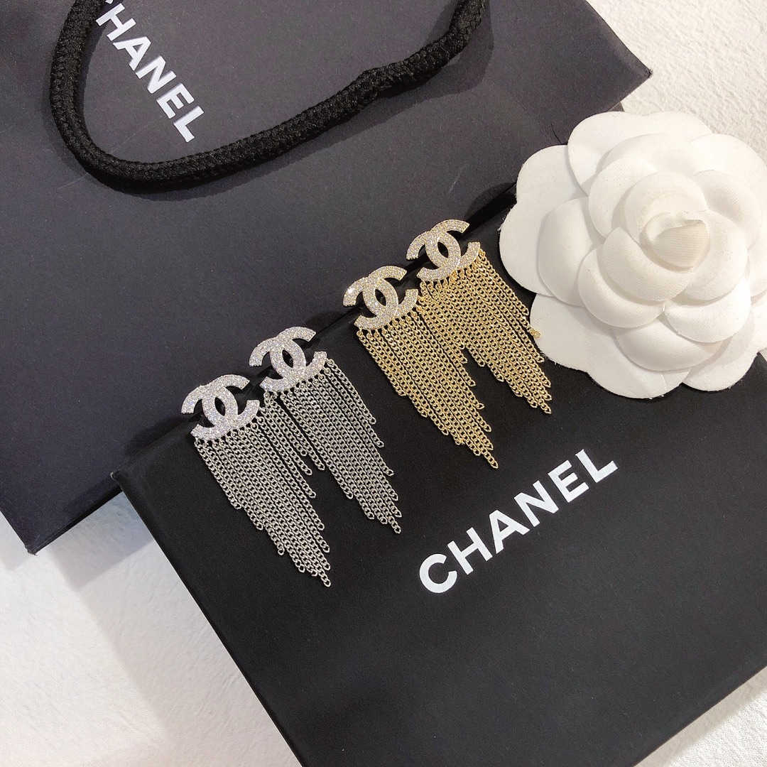 A579      Chanel earring 106273