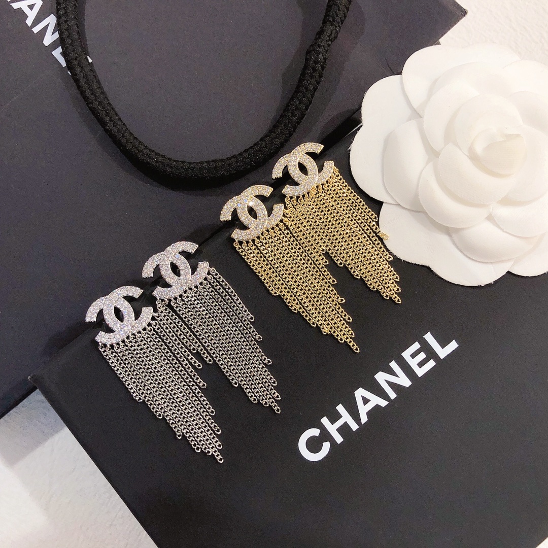 A579      Chanel earring 106273