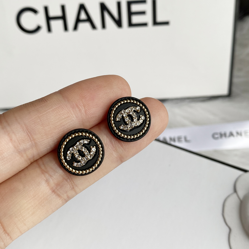 A079 Chanel earring 106317