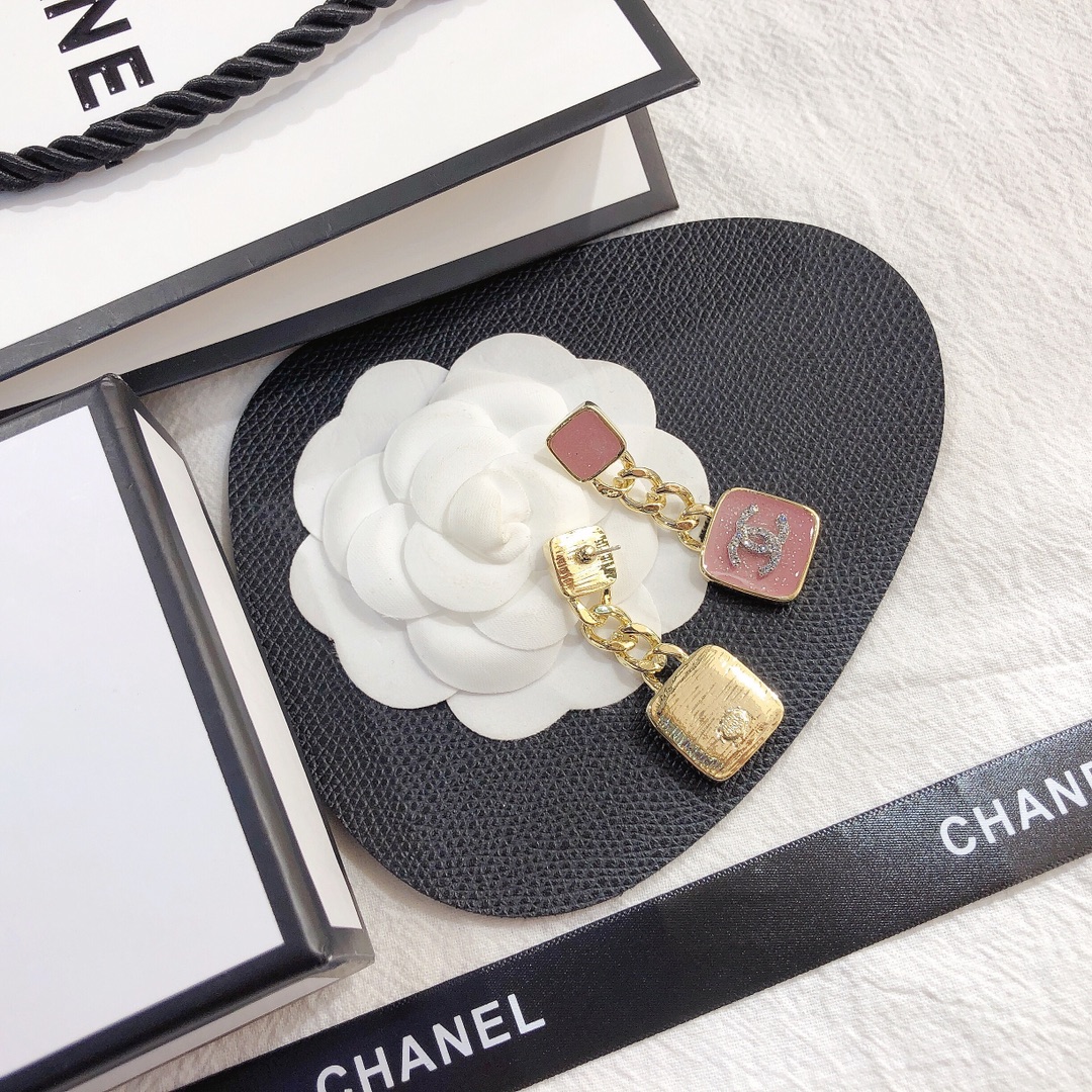 Chanel earring 106347