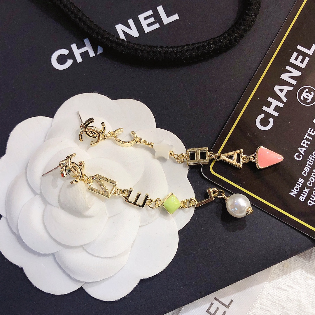Chanel earring 106526