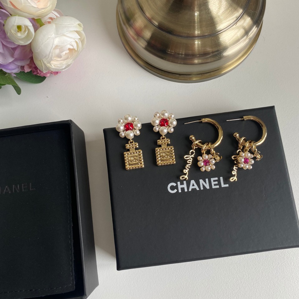 A352 Chanel earring 106531