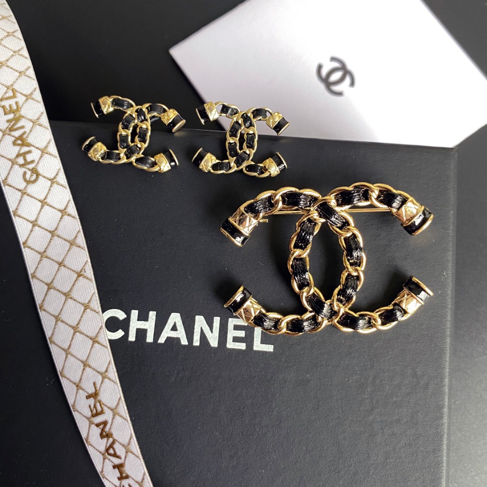 A572 Chanel earring 106559