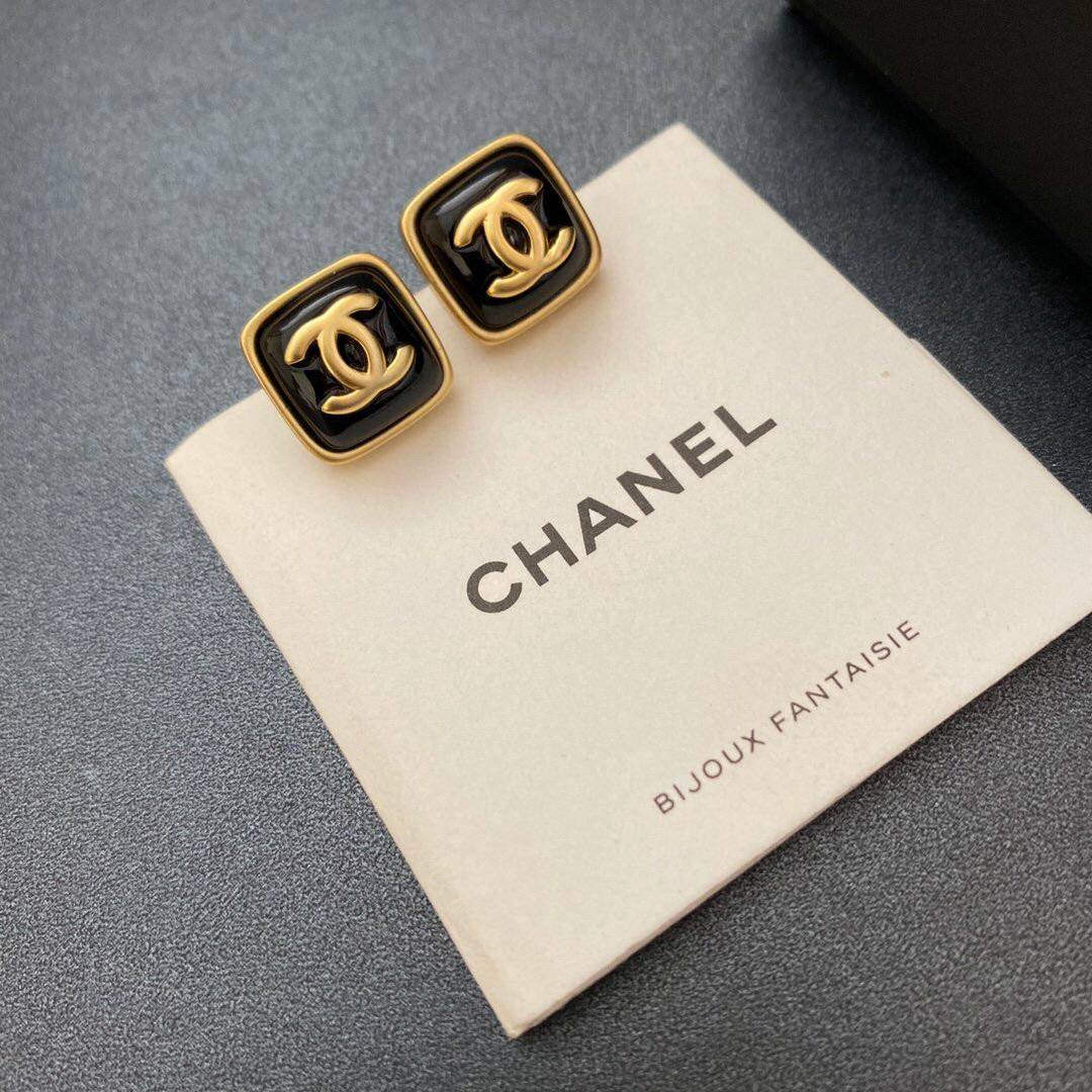 A633 Chanel earring  106593