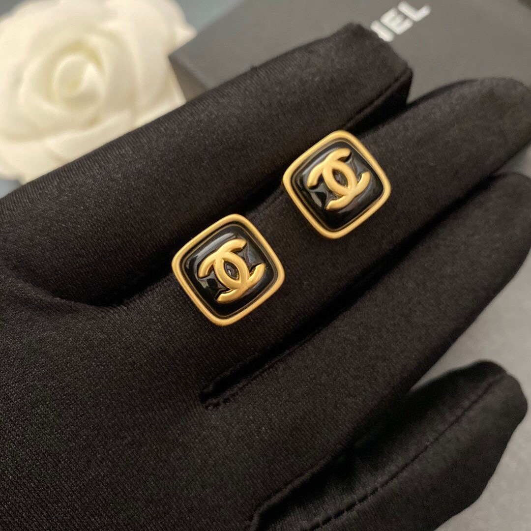 A633 Chanel earring  106593