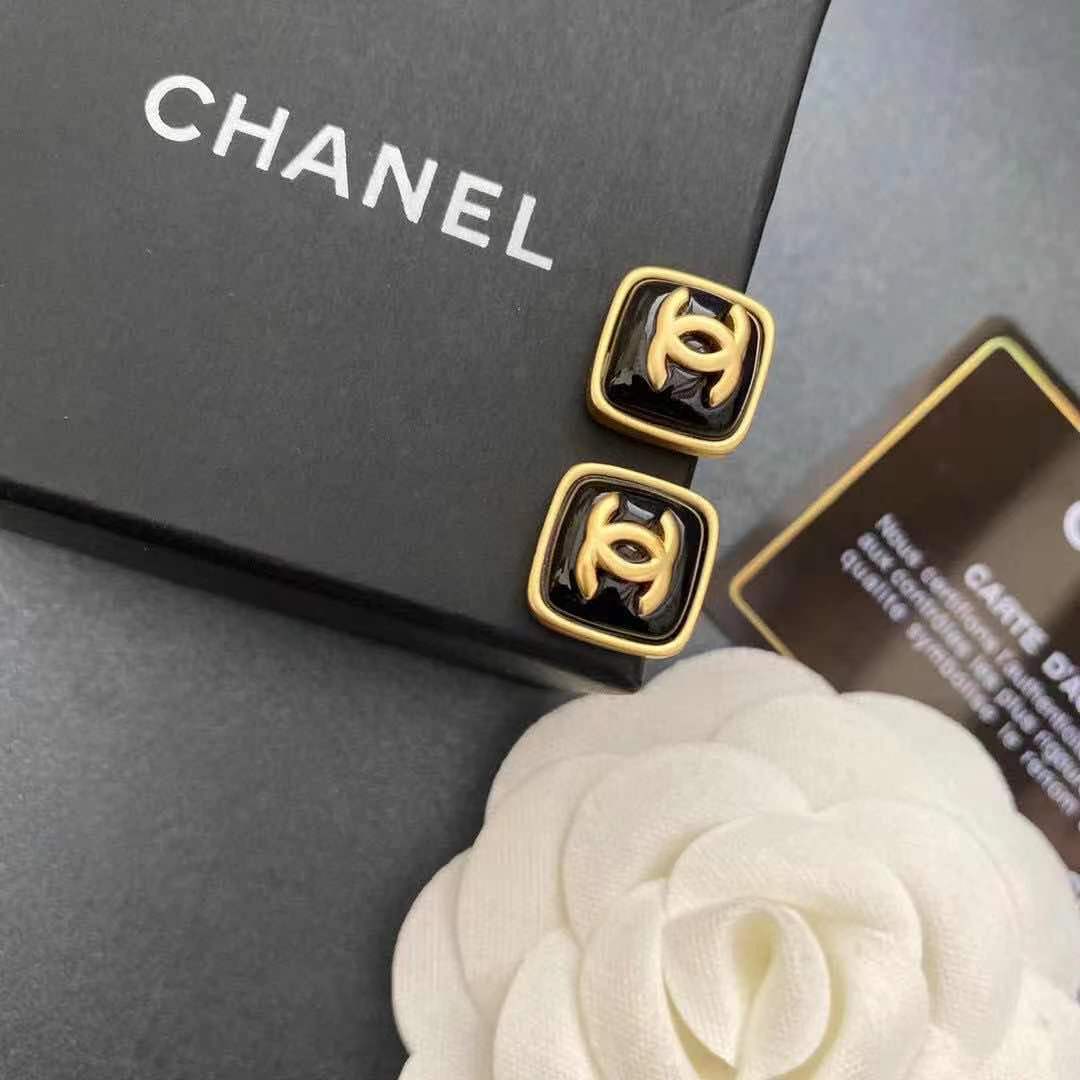 A633 Chanel earring  106593