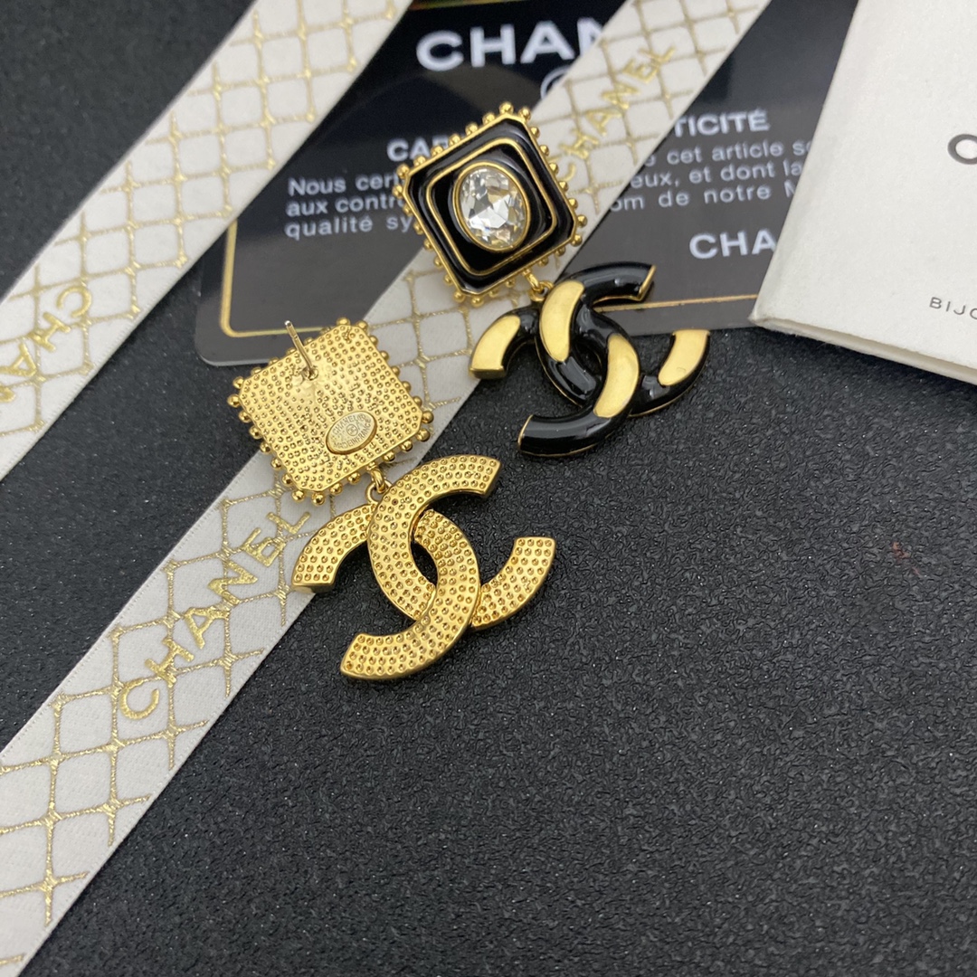 A456 Chanel earring 106595