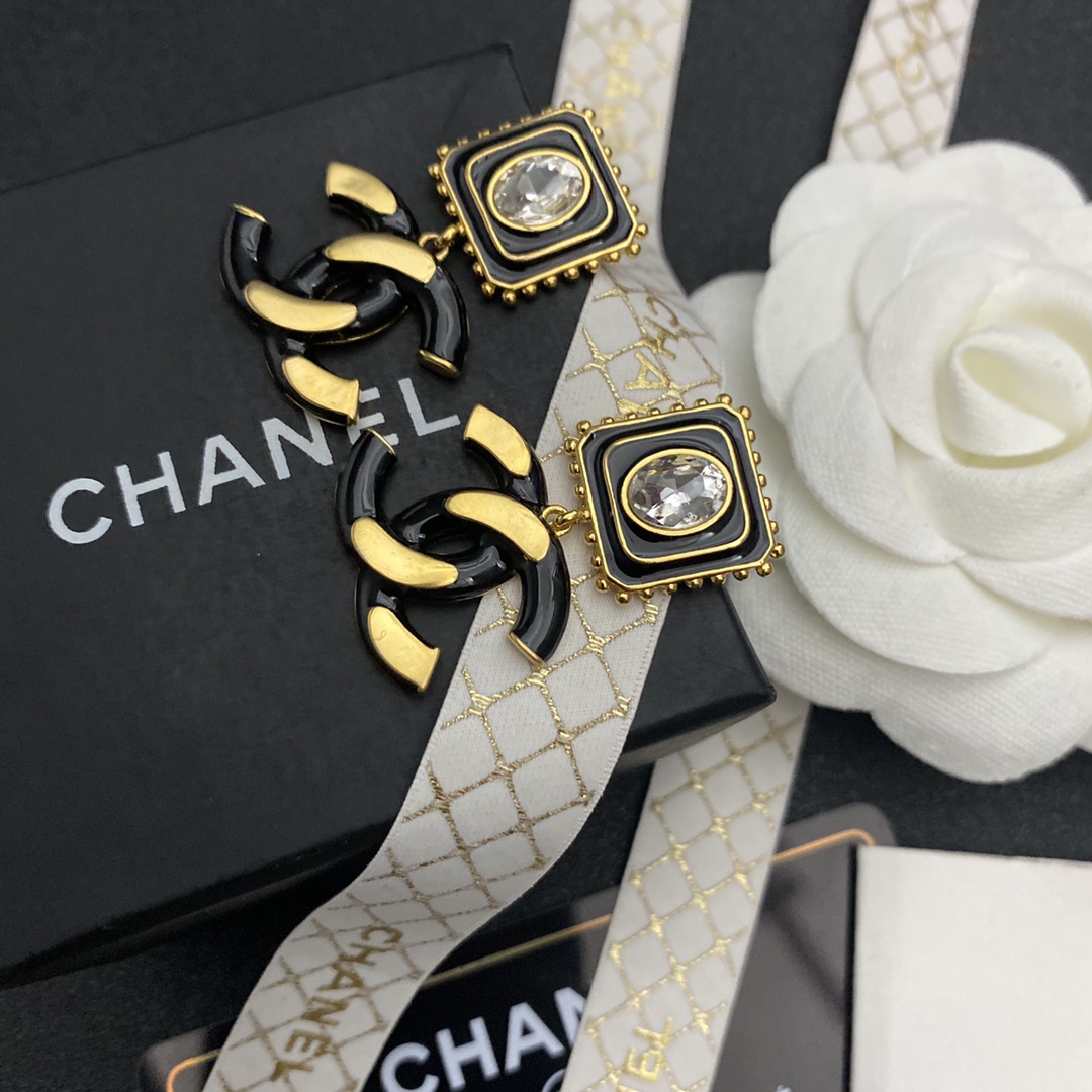 A456 Chanel earring 106595
