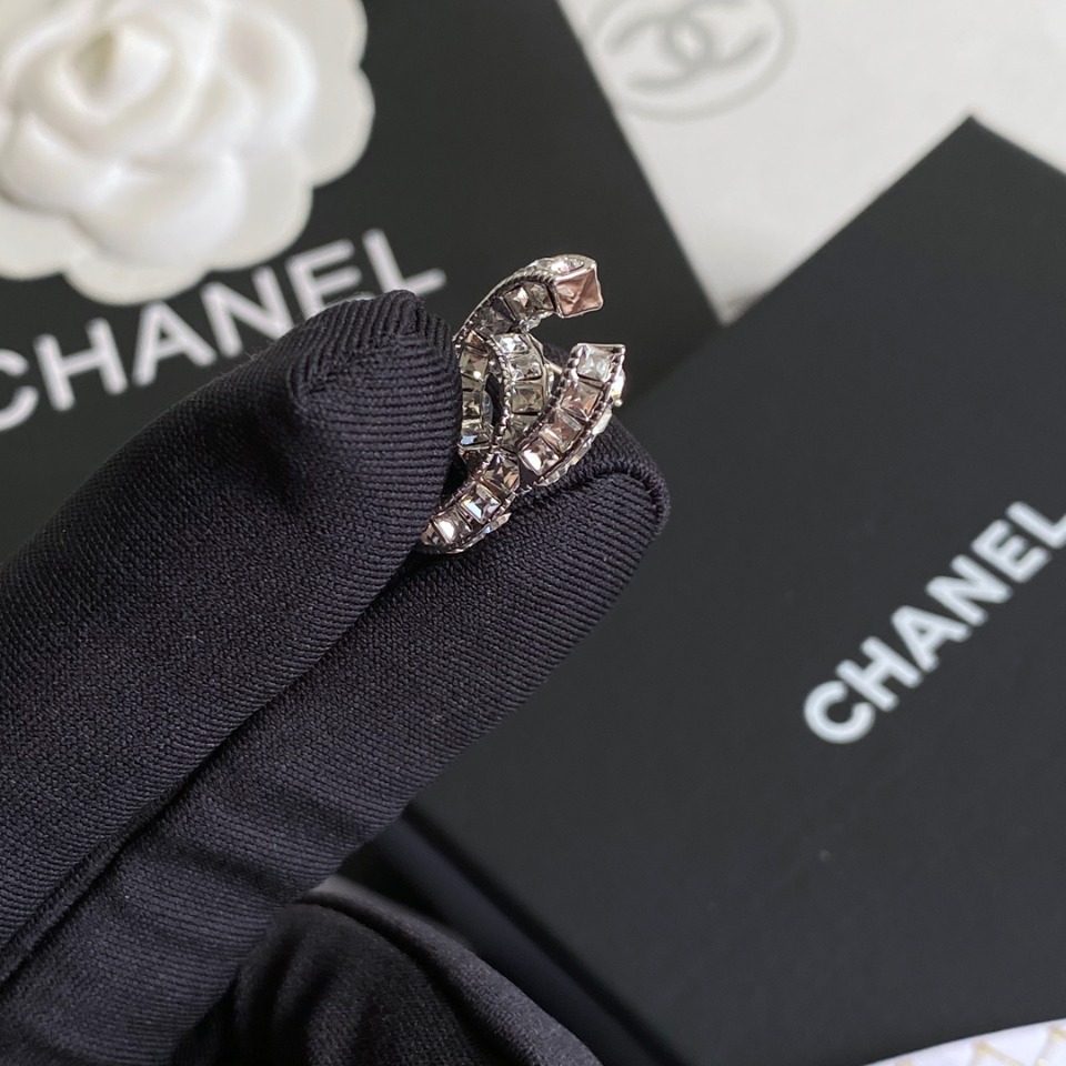 A718 Chanle earring 106599