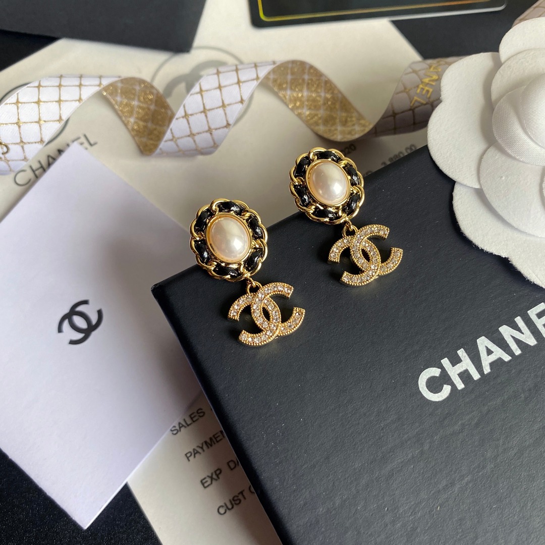 A514 Chanel earring 106621