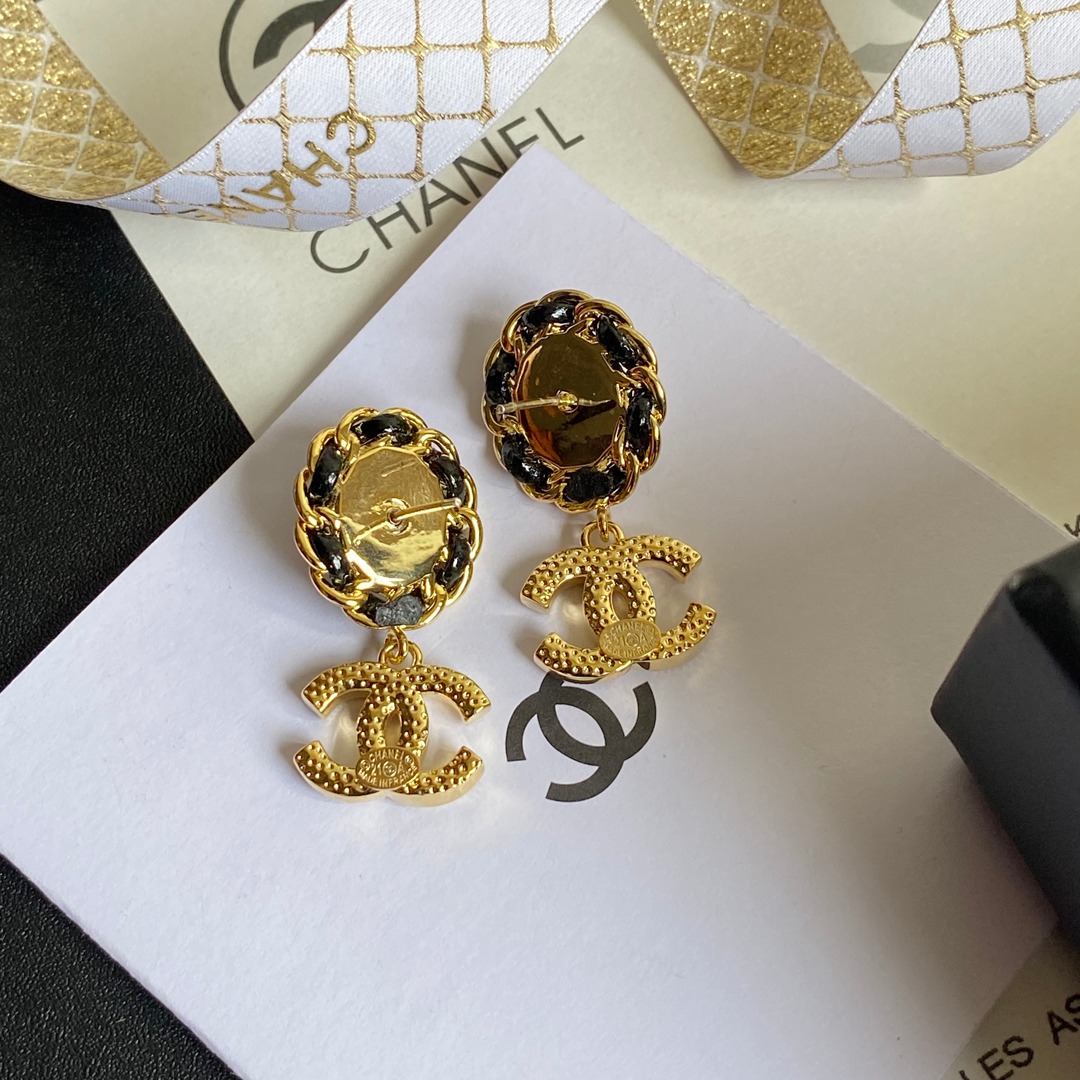 A514 Chanel earring 106621