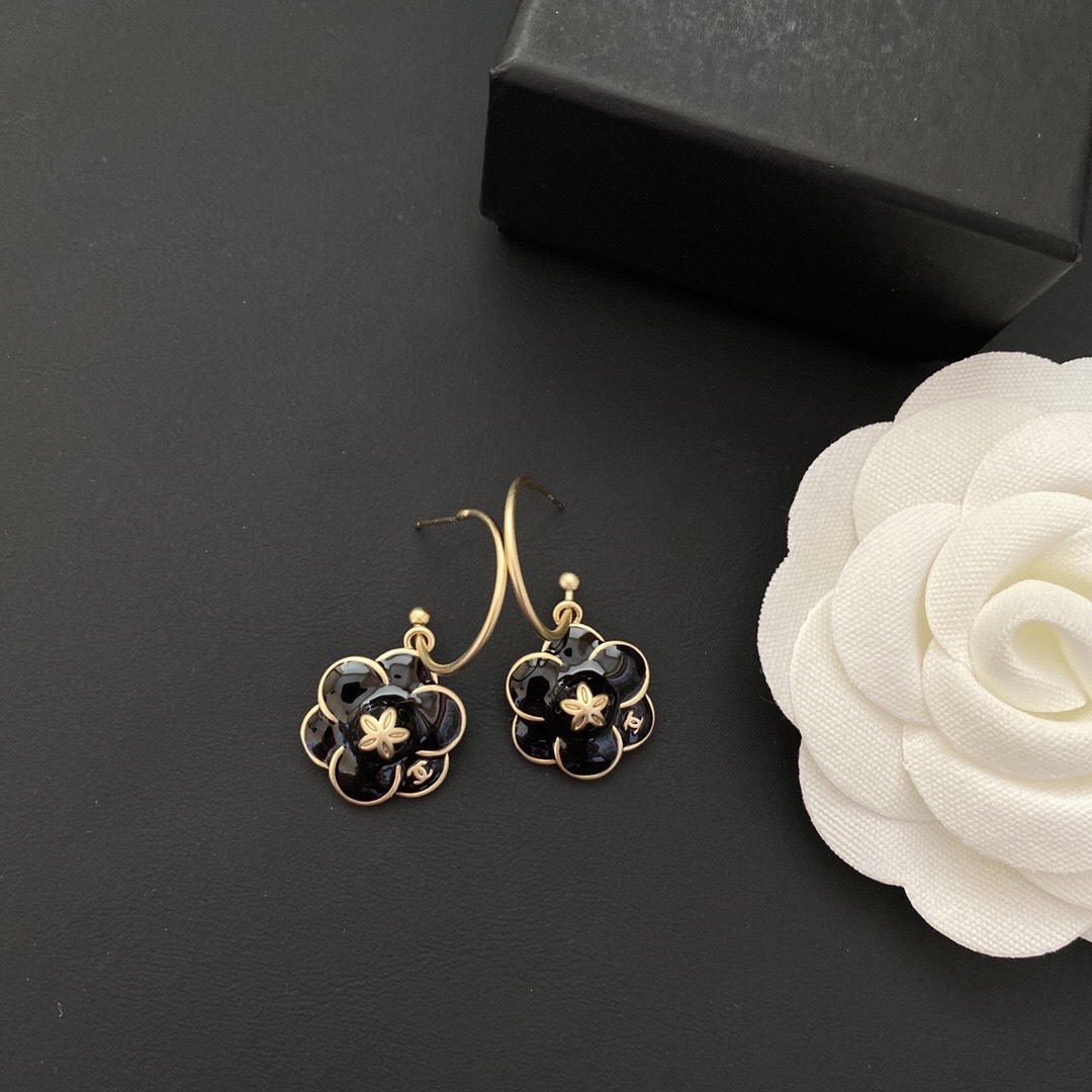 Chanel earring 106747