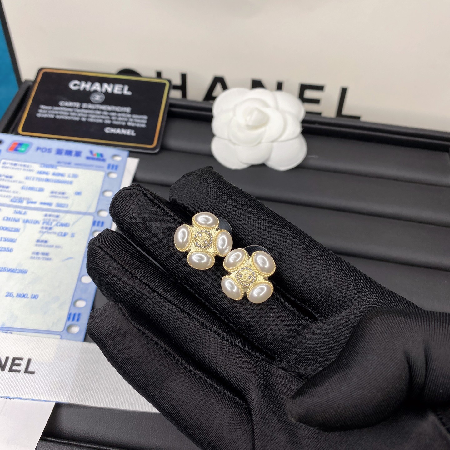 A378  Chanel earring 106955