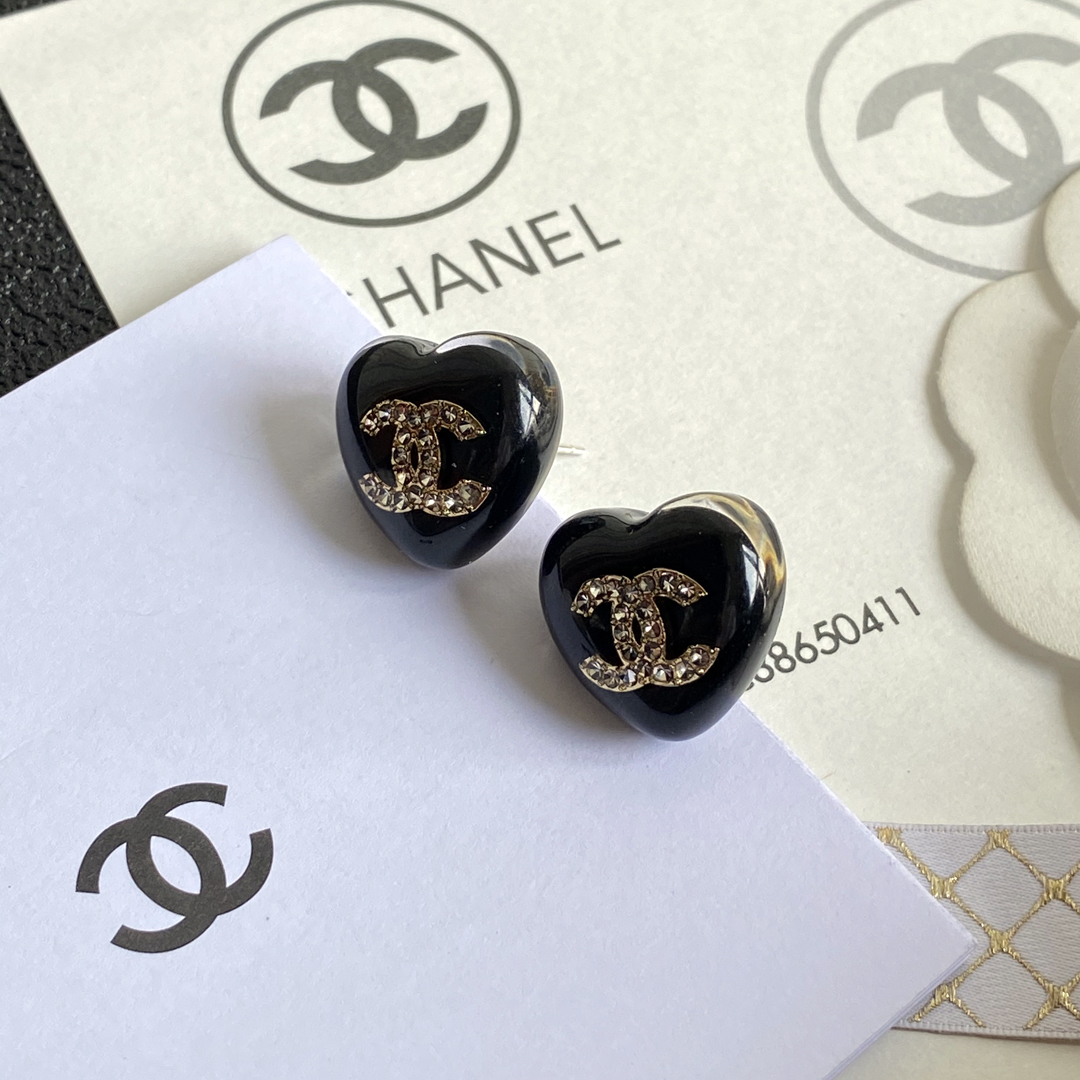 A319 Chanel earring 106979