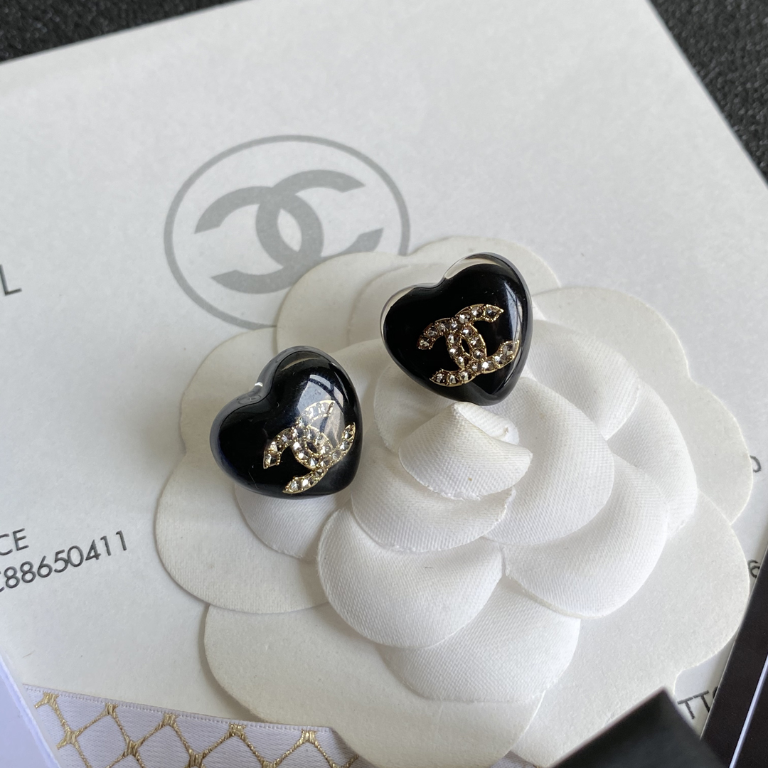 A319 Chanel earring 106979