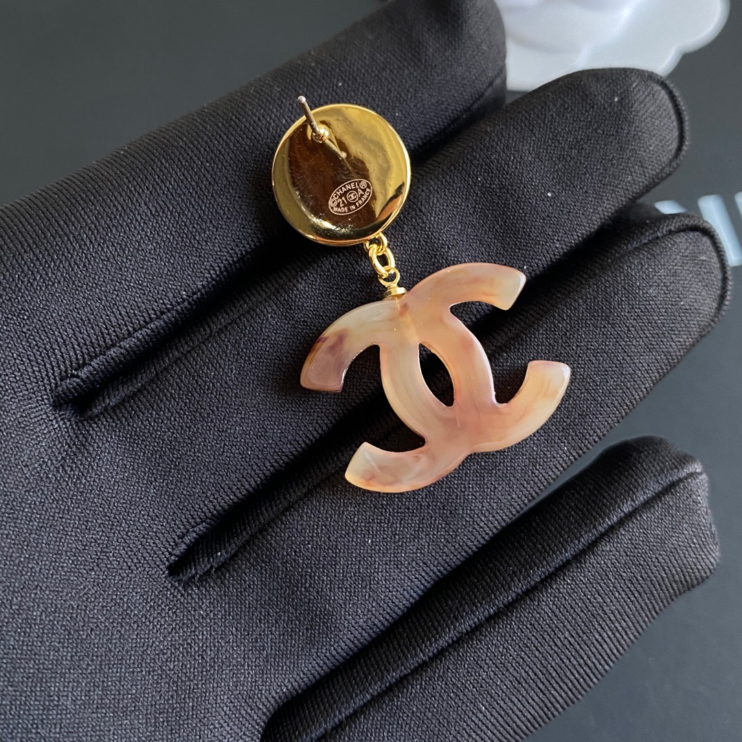 A637 Chanel earring 106980
