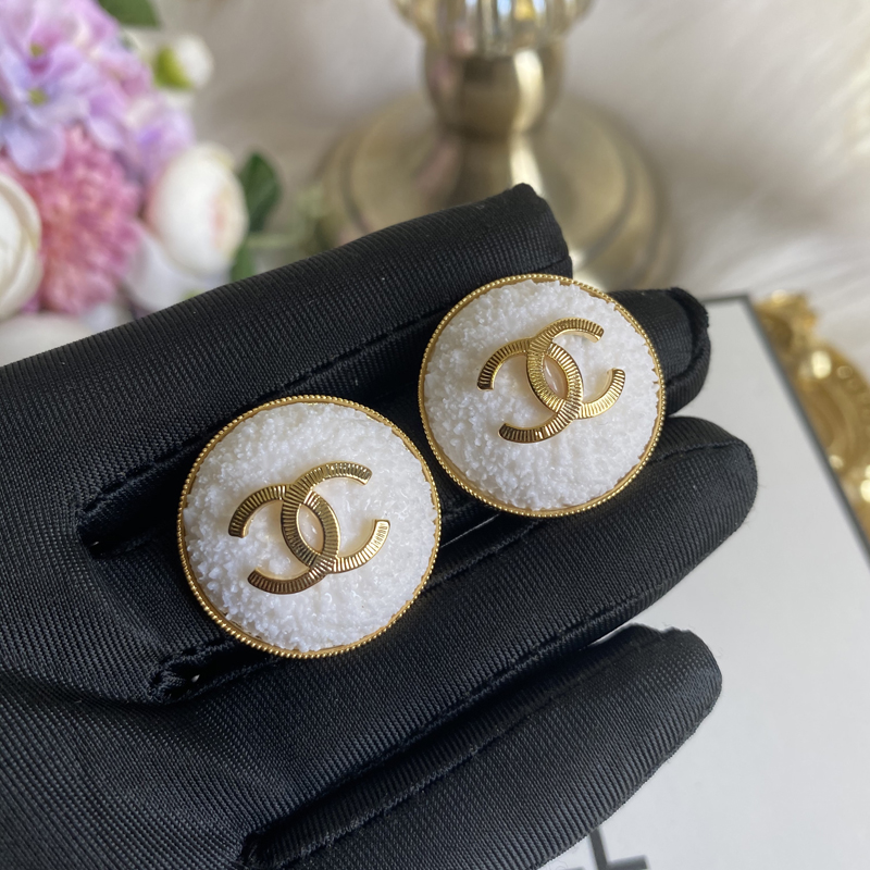 A121/122 Chanel earring 104986