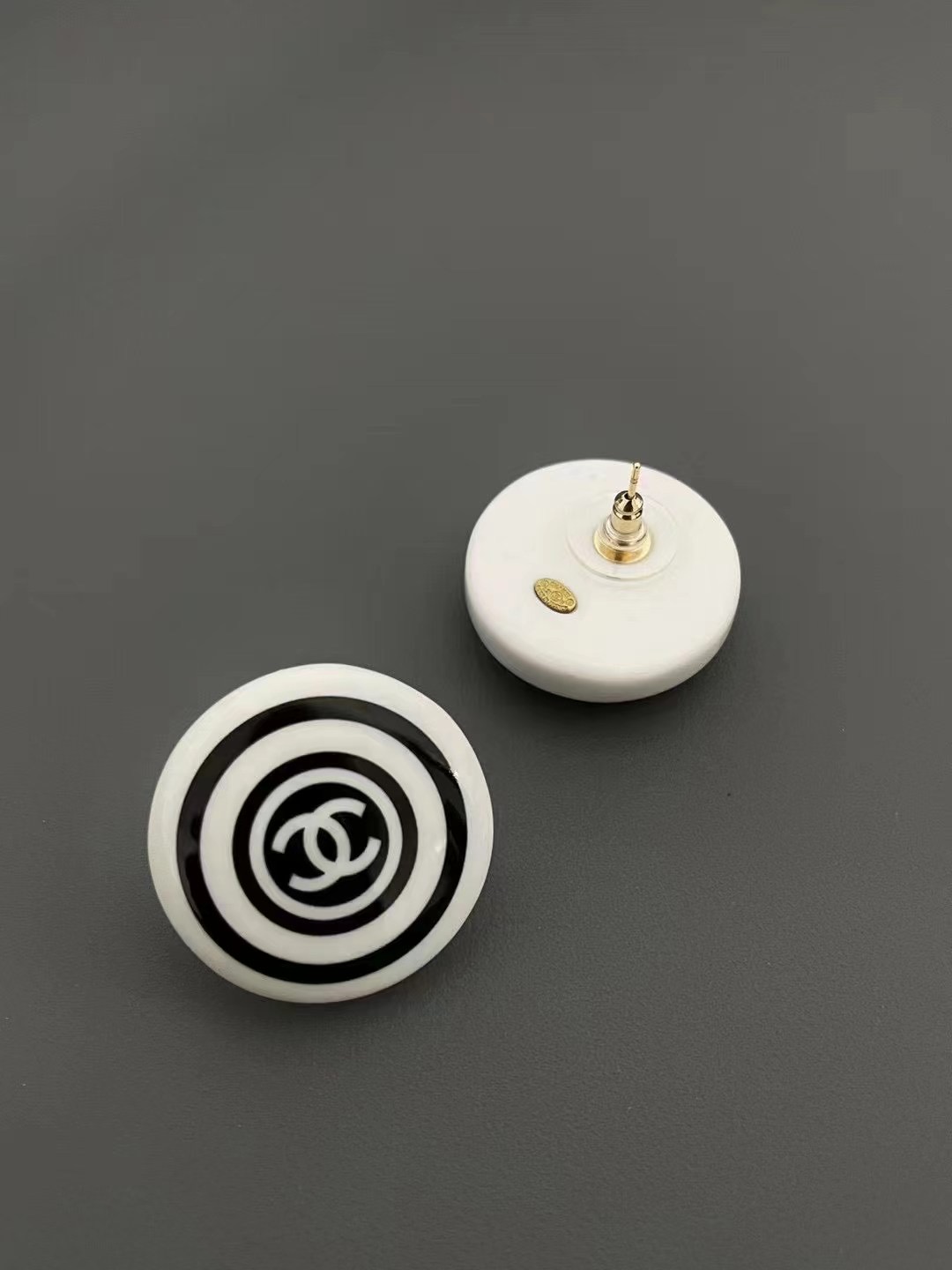 A483 Chanel earring 107059