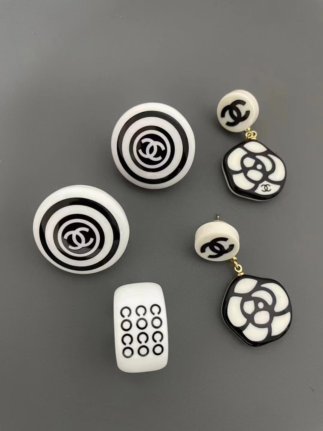 A483 Chanel earring 107059