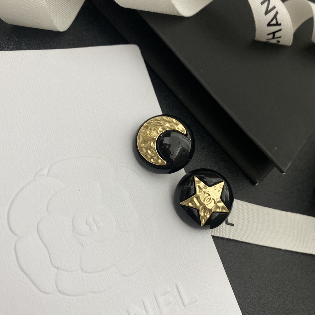A564  Chanel earring 107083