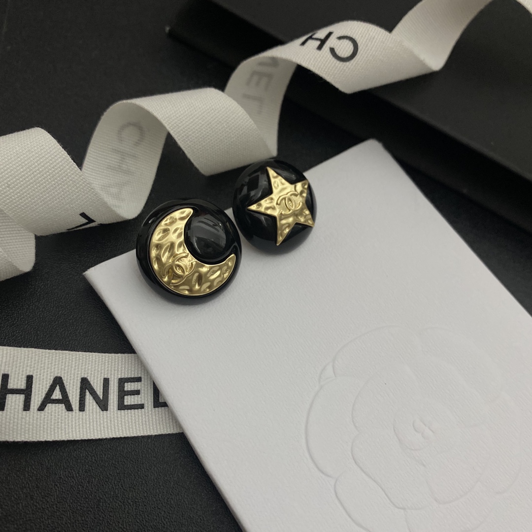 A564  Chanel earring 107083
