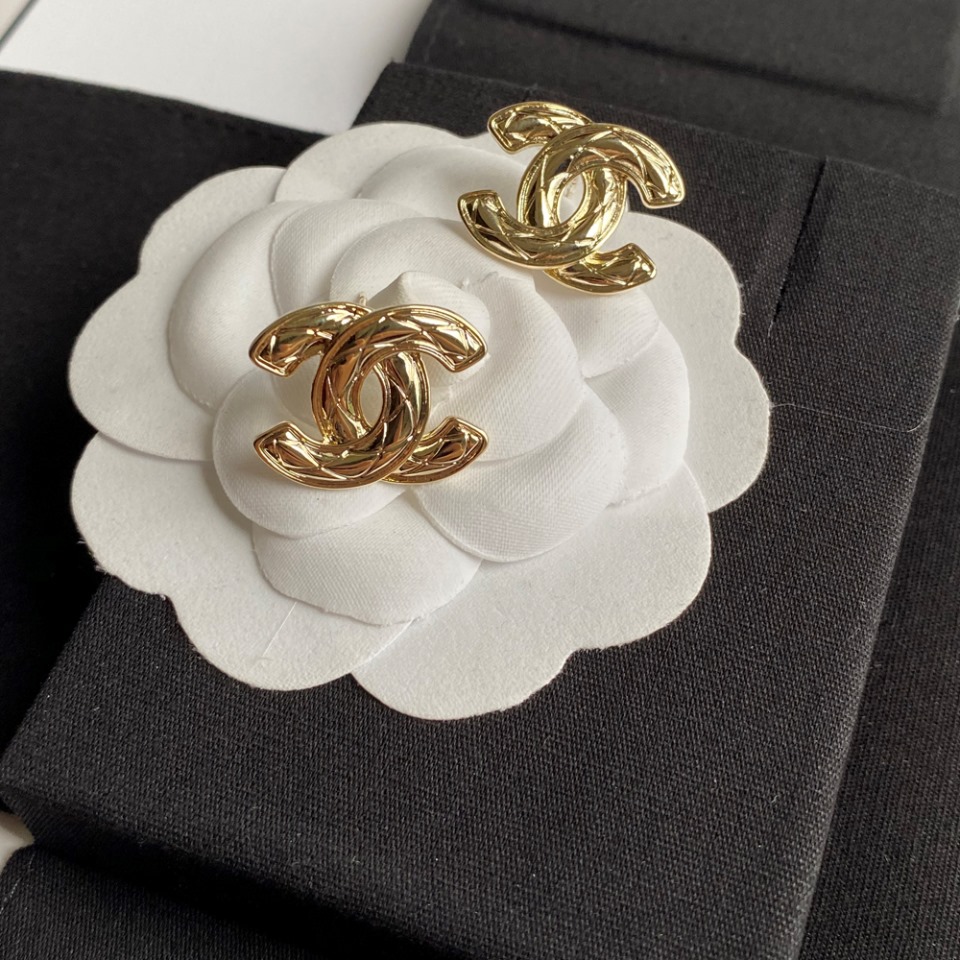 A126 Chanel earring 107114