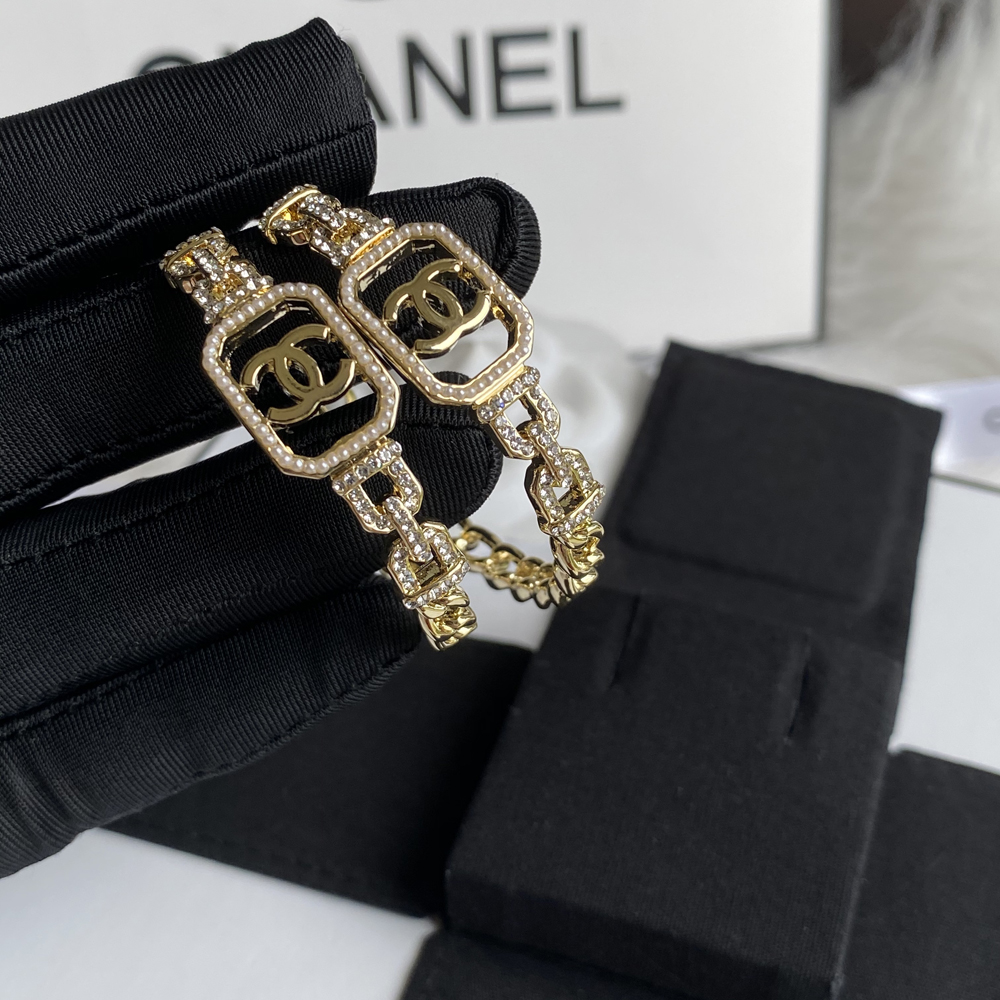A270-Chanel earring 107115