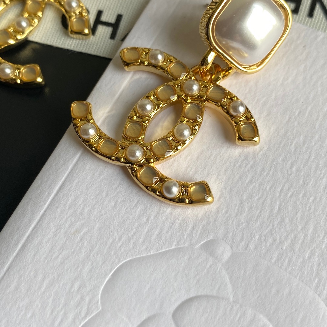 A678 Chanel earring 107153
