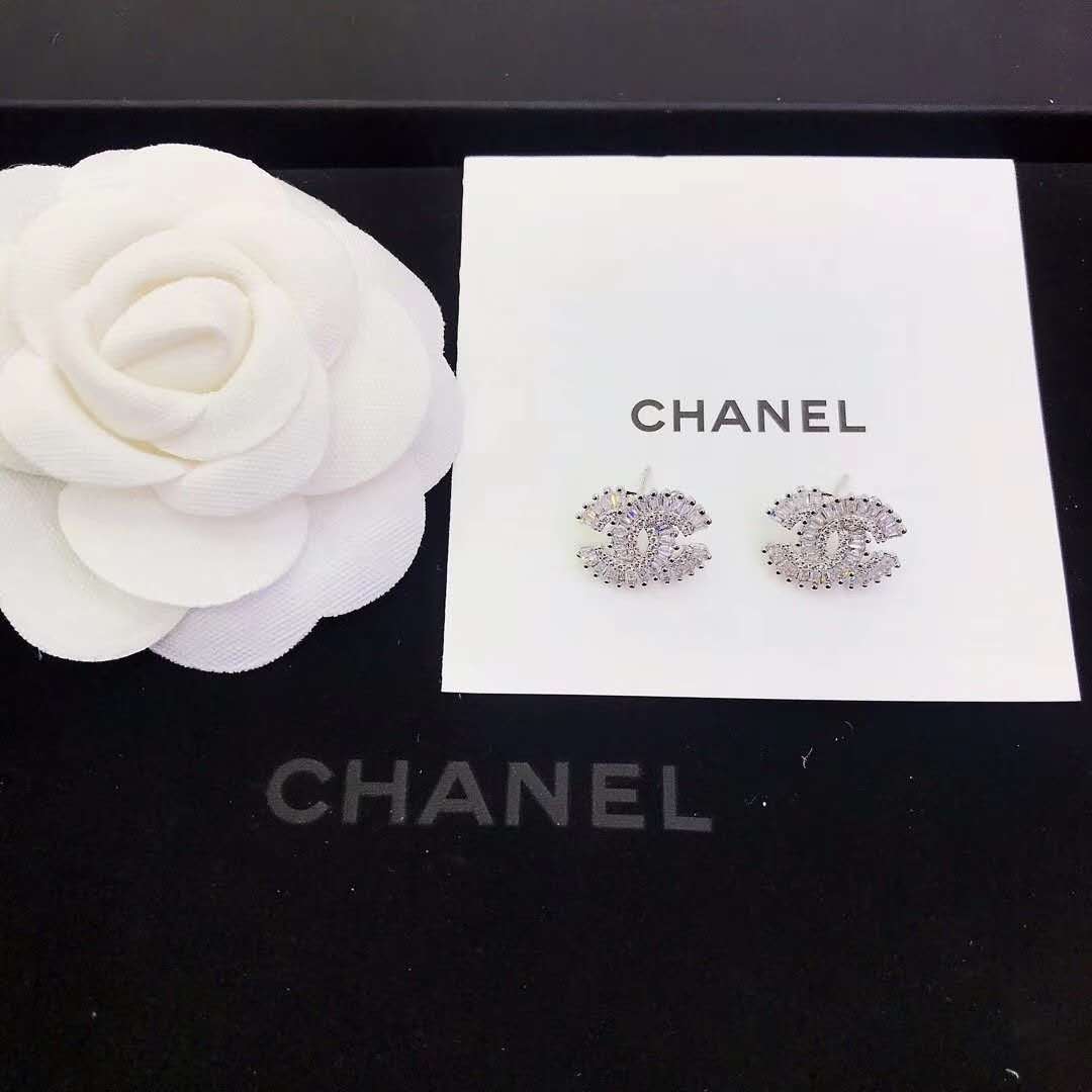 A117 Chanel earring 107174
