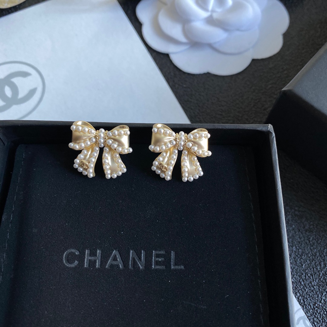 A562 Chanel earring 107235